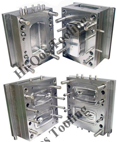 Plastic injection mold